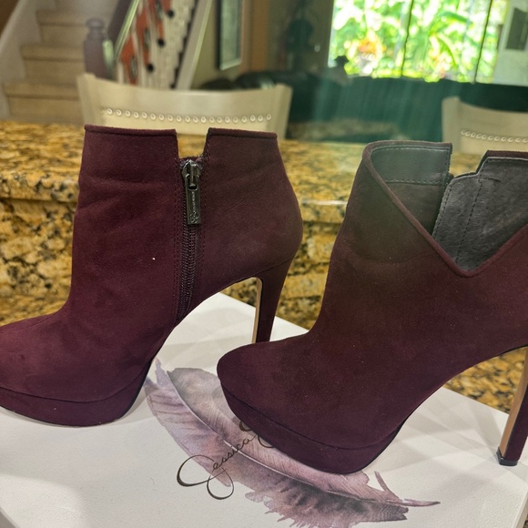 Jessica Simpson Platform Boots - Picture 1 of 3